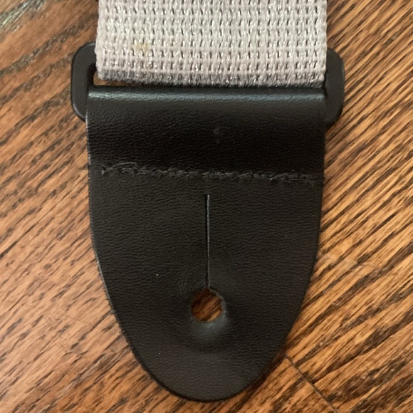 Vintage Y2K Dickies Metallic Silver Guitar Strap - Picture 4 of 4